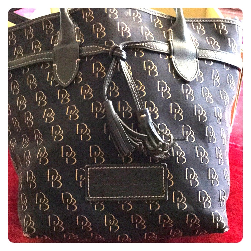 Dooney & Bourk Tote